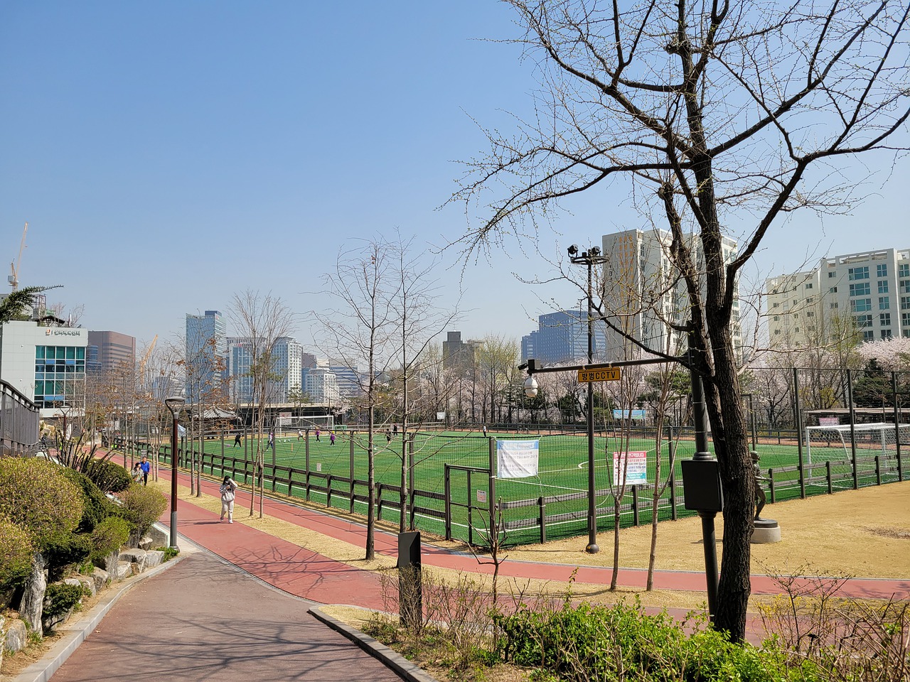 愉悦之余 愉悦之余